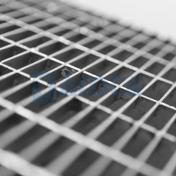 Grille Acier Carrée Anti-Talon avec Tampon